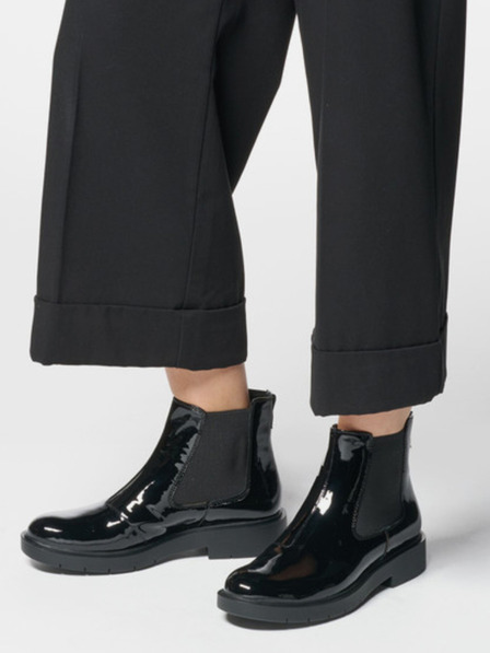 Geox Crne ženske gležnjače Geox Spherica Ec1