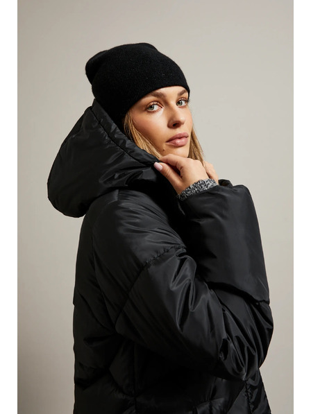 Moodo Crna ženska kapa