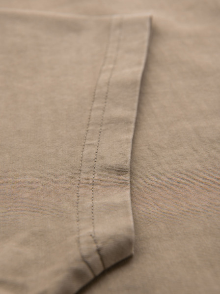 Ombre Clothing Pamučna majica s otiskom na prsima i leđima - tamno bež