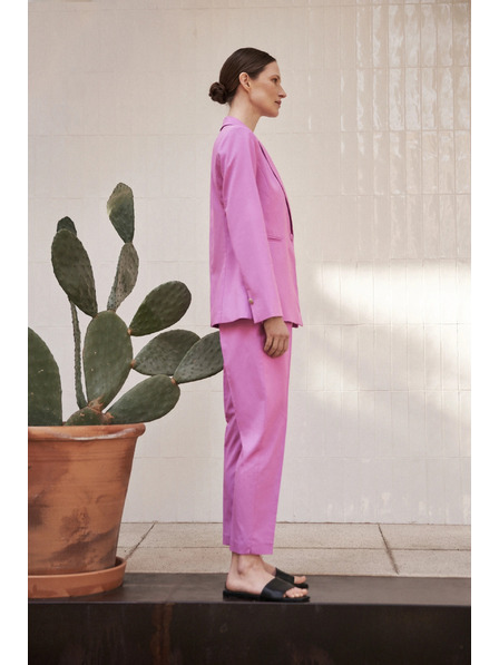 Moodo Svečane ružičaste hlače u naborima Moodo