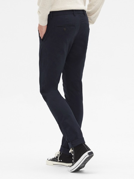GAP Hlače essential khaki uskog kroja GapFlex GAP