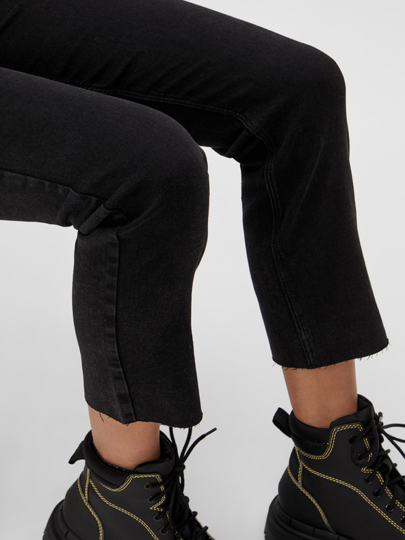 Pieces Crne skraćene traperice ravnog kroja Pieces Luna