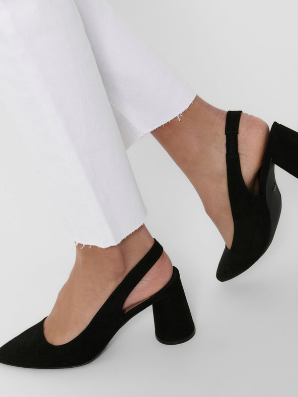 ONLY Emily Traperice