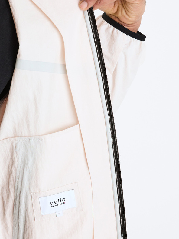 Celio Celio Gutrack bijela muška jakna s kapuljačom