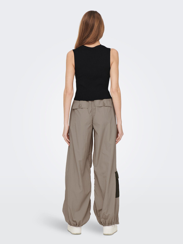 ONLY Crni ženski rebrasti osnovni top ONLY Majli