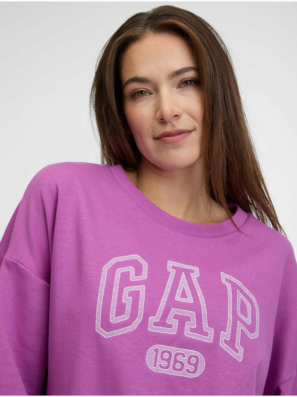 GAP Oversized majica s logom GAP