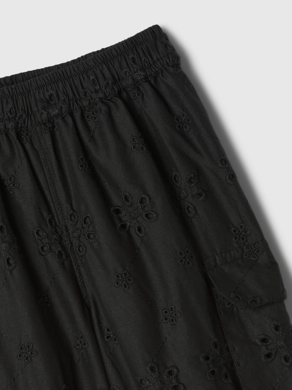 GAP Baby čipkaste cargo hlače GAP