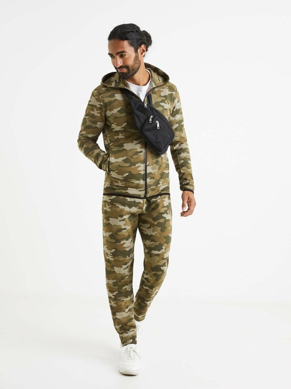 Celio Bež-zelena muška Celio Veyoke maskirna majica s kapuljačom