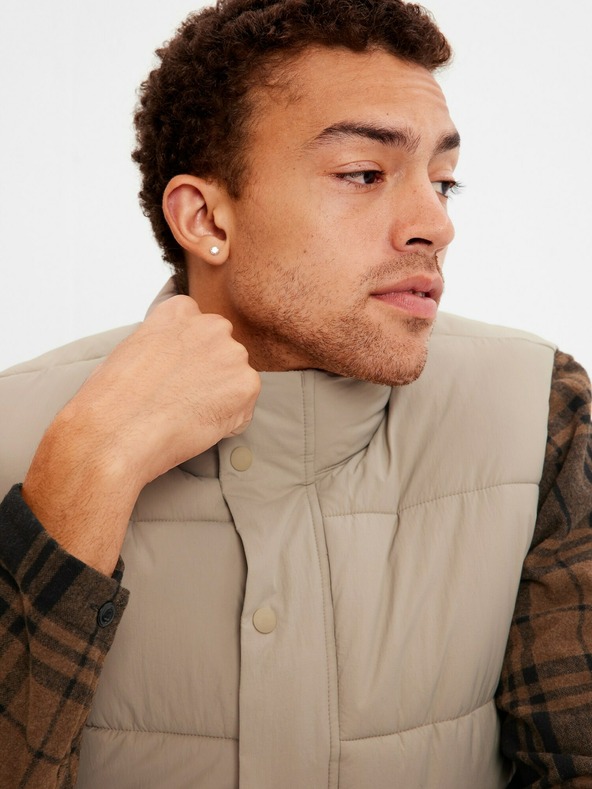 GAP Prošiveni prsluk na patent GAP