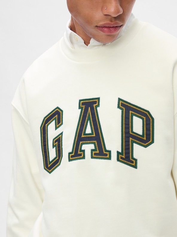 GAP Oversize majica s logom GAP