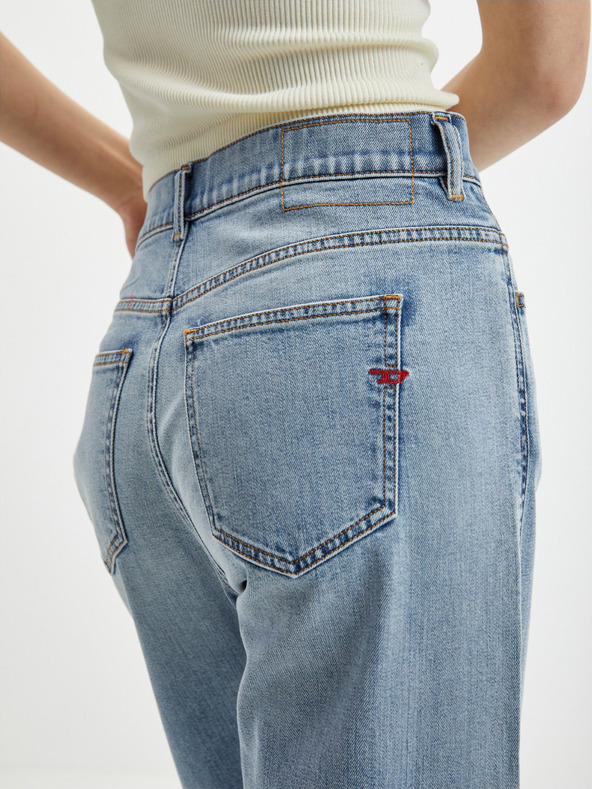 Diesel Svijetloplave Diesel ženske boyfriend traperice