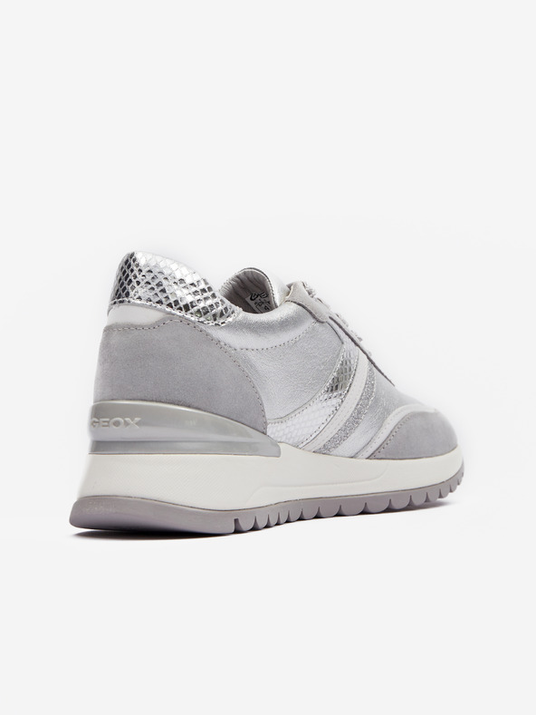 Geox Srebrne ženske tenisice Geox Desya