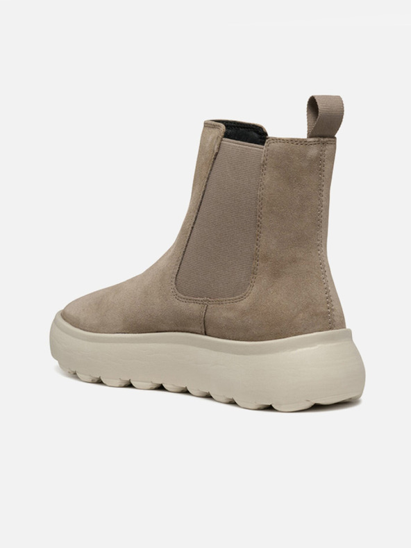 Geox Ženske gležnjače Geox Spherica EC4.1 bež boje