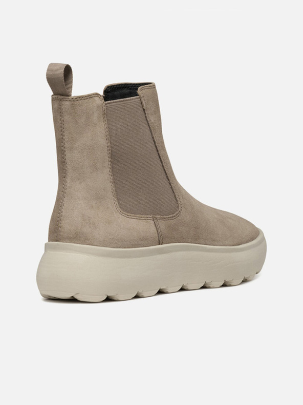 Geox Ženske gležnjače Geox Spherica EC4.1 bež boje