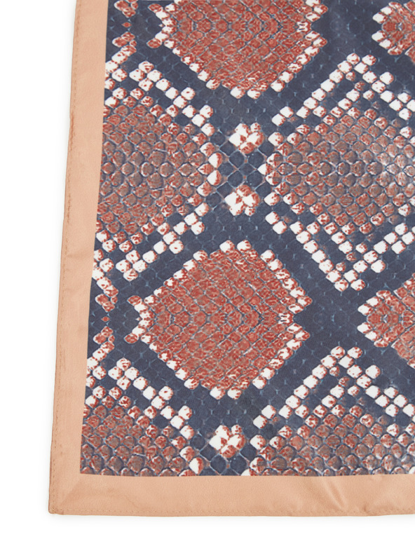 Orsay Smeđi ženski šal s uzorkom ORSAY