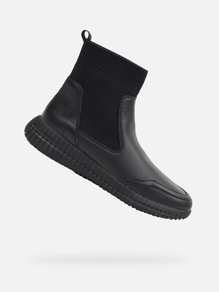 Geox Crne ženske gležnjače Geox Noovae