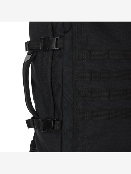CabinZero Military 44L Absolute Black Ruksak