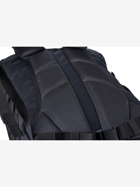 CabinZero Military 44L Absolute Black Ruksak