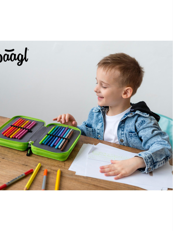 BAAGL  Zelena škola šesnaesterca na tri kata Baagl Football Player