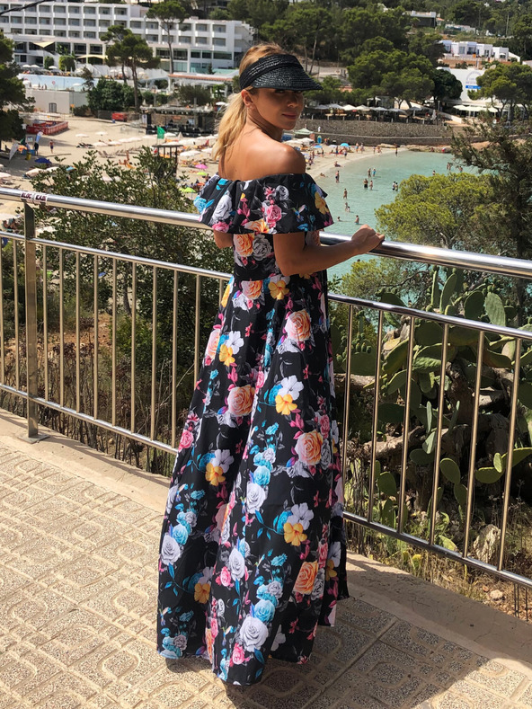 numoco Duga haljina s volanima - crna + šareno cvijeće Numoco