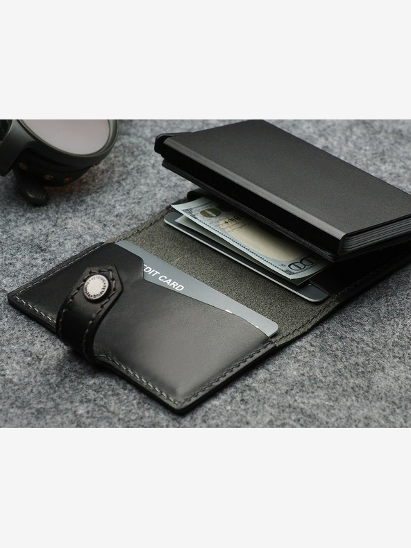 Pularys Pularys darovni set muški planinarski kožni novčanik i privjesak za ključeve crni 211314101