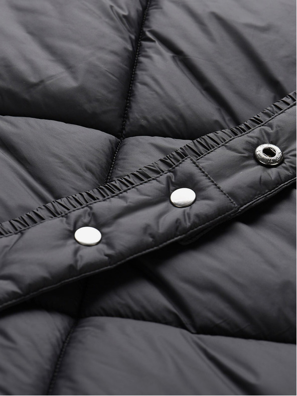 NAX Crni ženski zimski proštepani kaput NAX ZARGA