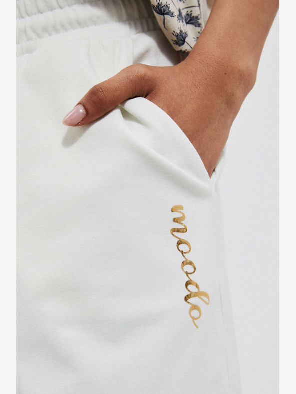 Moodo Moodo ženska bijela trenirka kratke hlače