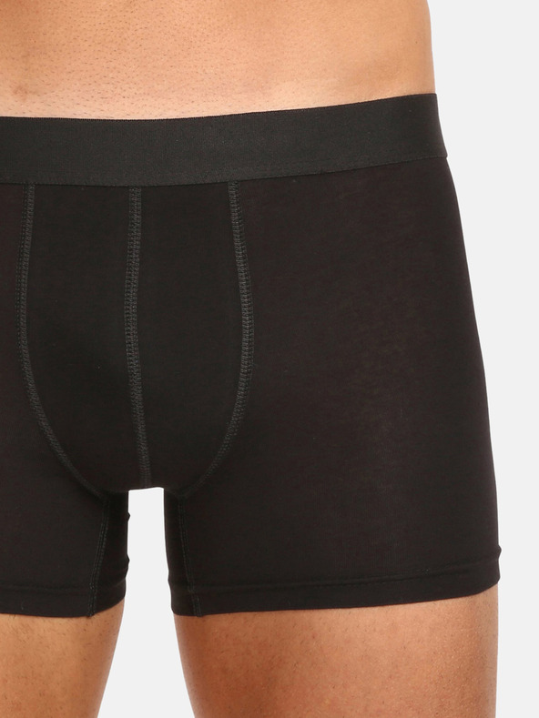 Nedeto Komplet od tri muške bokserice u crnoj boji Nedeto