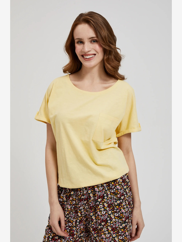Moodo Moodo žuta majica s džepom i zavrnutim rukavima