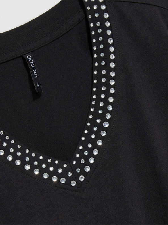 Moodo Crna ženska majica s ukrasnim Moodo izrezom