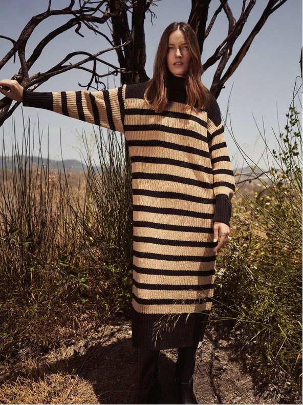 Moodo Moodo ženska haljina s dolčevitom