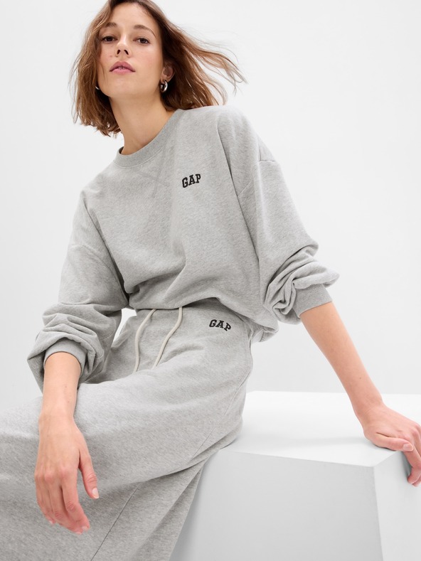 GAP Oversize majica s logom GAP