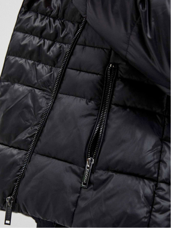 Moodo Moodo kratka prošivena jakna za žene u crnoj boji