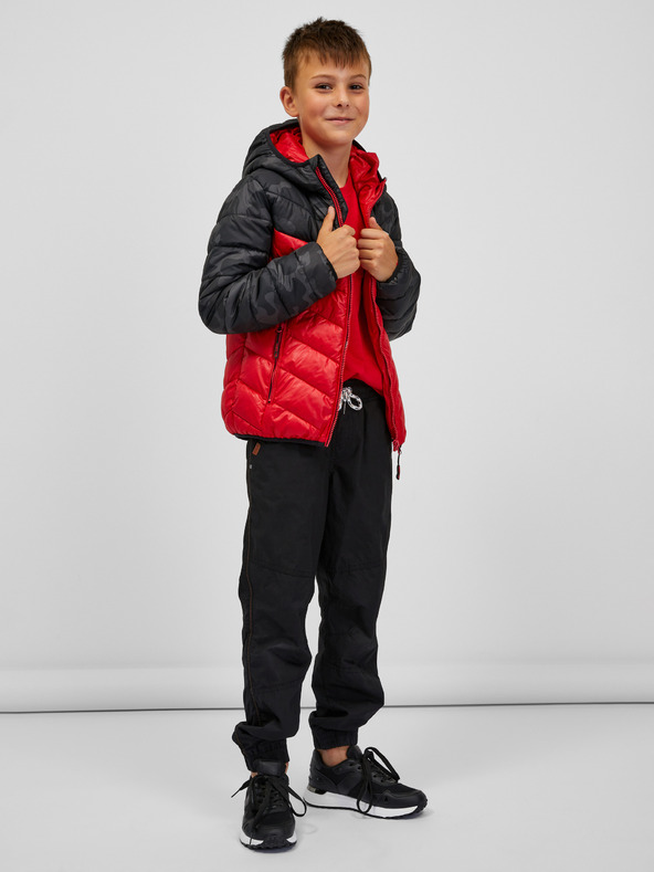 Sam 73 Crno-crvena dječačka prošivena jakna s kapuljačom SAM 73 Jerry