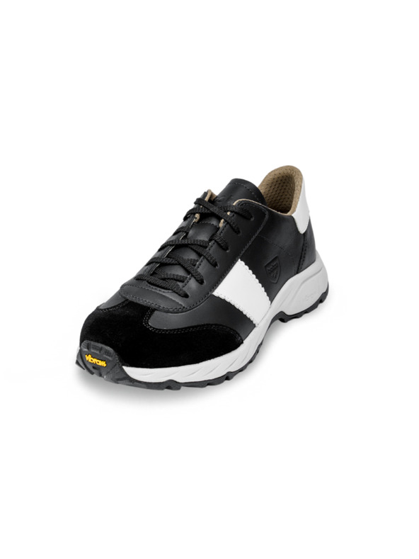 Vasky Botas Nordic Black - Muške kožne vanjske tenisice / čizme crno-bijele češke proizvodnje iz Zlína