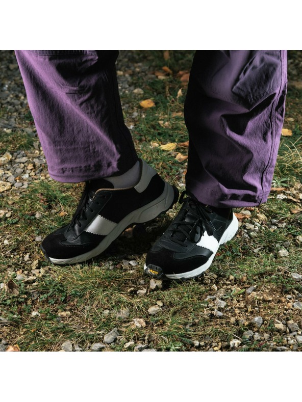 Vasky Botas Nordic Black - Muške kožne vanjske tenisice / čizme crno-bijele češke proizvodnje iz Zlína