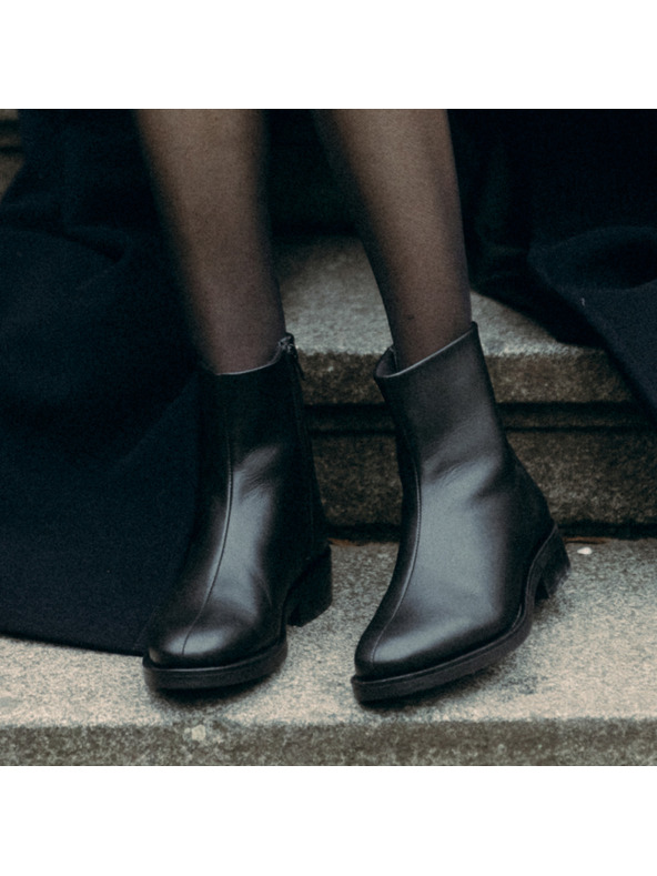 Vasky Ženske kožne gležnjače Vasky Jane Black