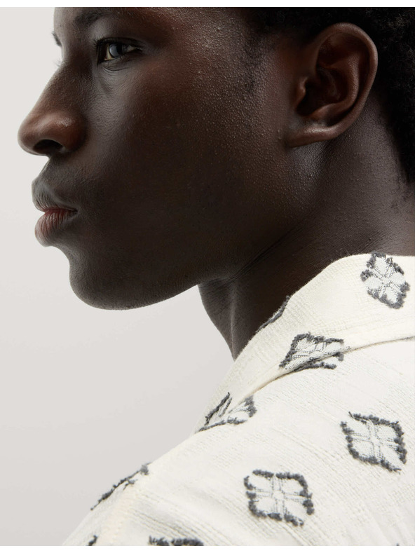 Marks & Spencer Košulja od čiste pamučne tkanine s geometrijskim tiskom Marks & Spencer boja kreme