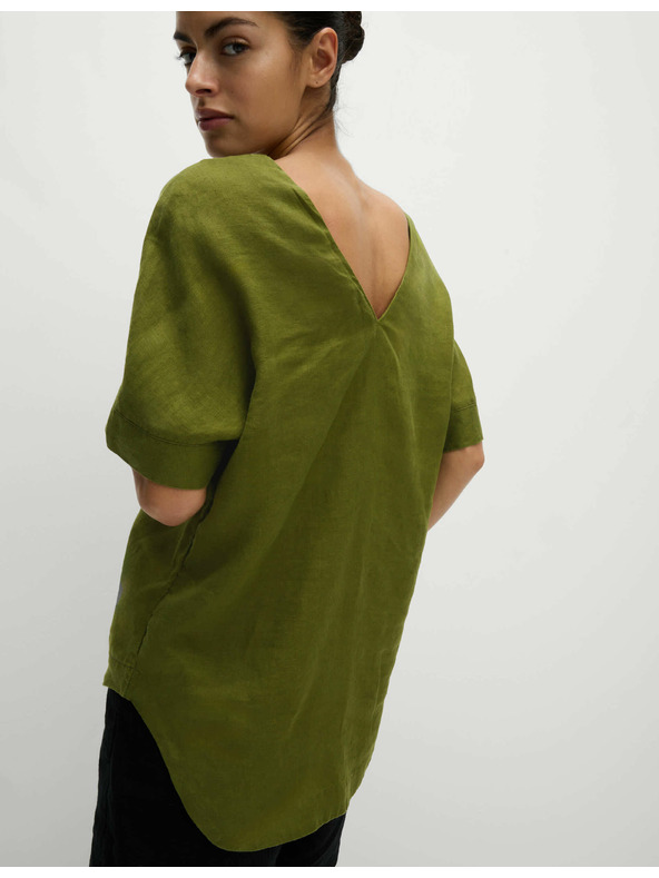 Marks & Spencer Labava bluza preko glave s V-izrezom od čistog lana Marks & Spencer zelena