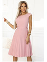 numoco Klasična plisirana haljina s kratkim rukavima i remenom - puder roza