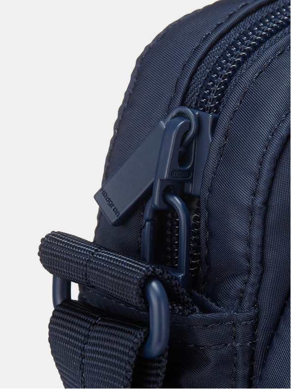 Hedgren Tamno plava ženska torbica Hedgren Metro