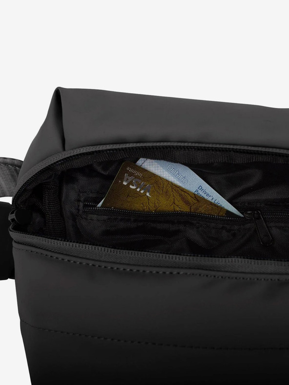 Heys Crna torbica oko struka Heys Puffer Mini Waist Bag