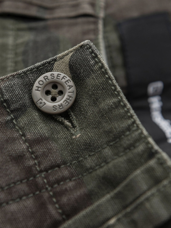 Horsefeathers Kratke hlače Baxter - woodland veličina 28 KONJSKA PERJA