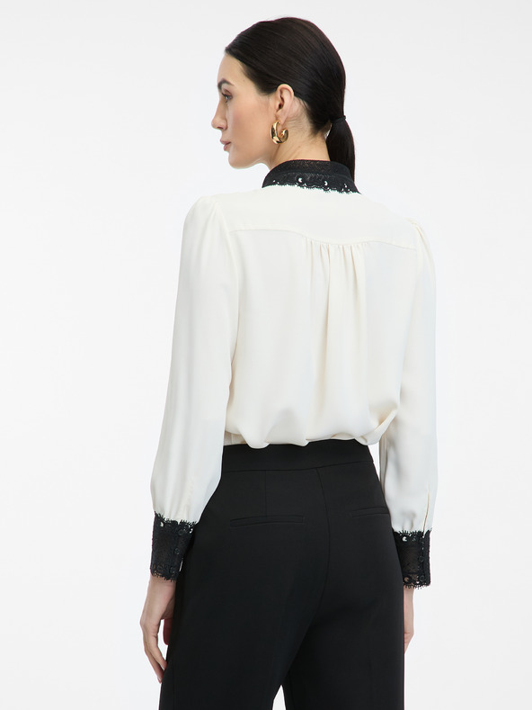 Orsay Krem ženska košulja s kontrastnim ovratnikom ORSAY