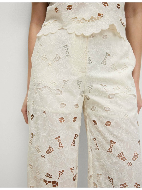 Marks & Spencer Čipkaste široke hlače Marks & Spencer krem