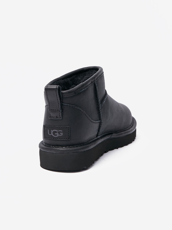 UGG Crne ženske gležnjače UGG Classic Ultra Mini Boot