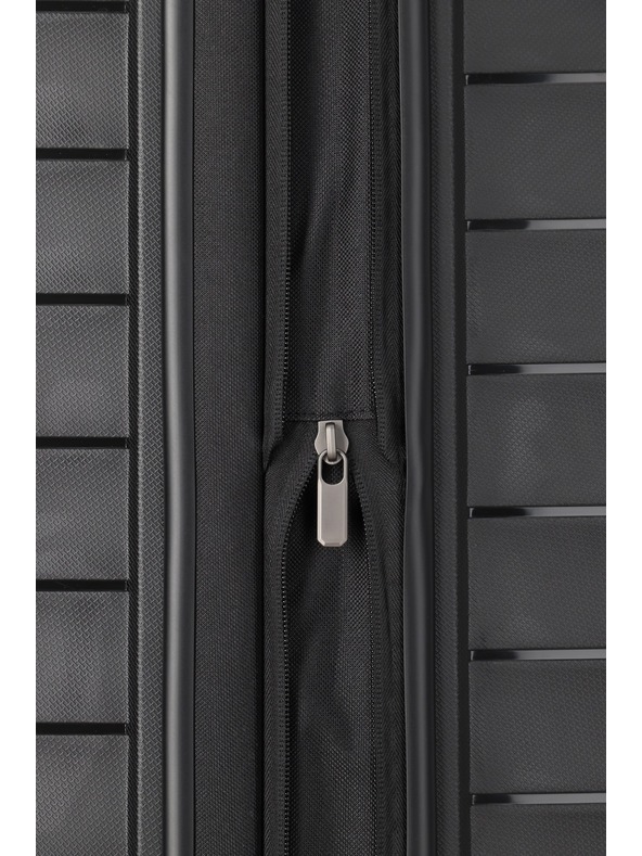 Travelite Travelite Mooby M Black kofer