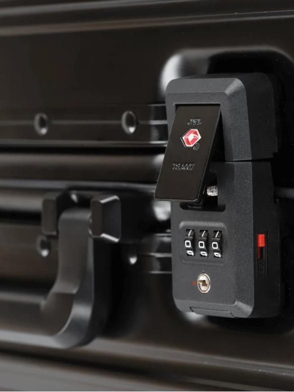 Travelite Crni putni kovčeg Travelite Next 4w S Prednji džep