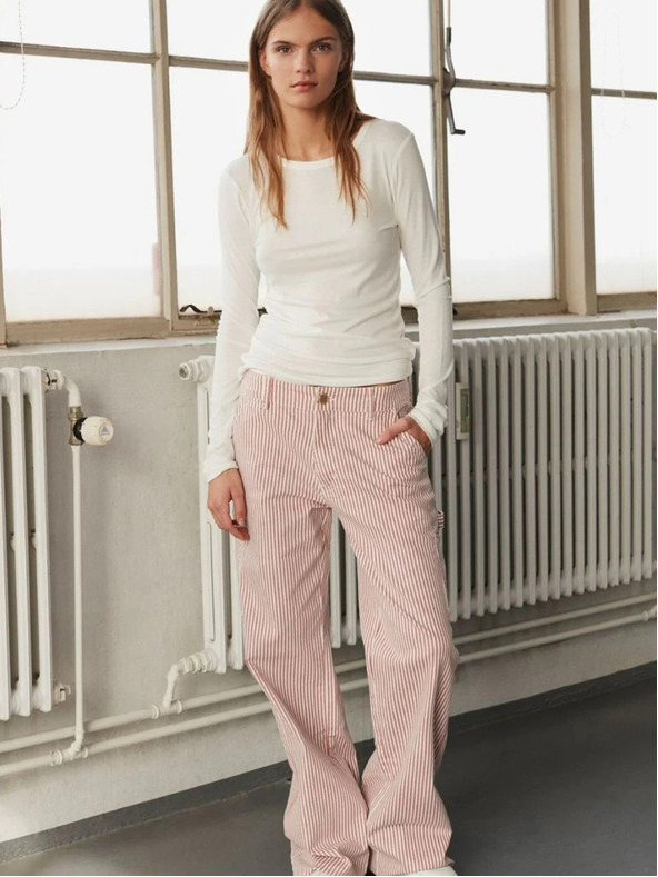 Sofie Schnoor Bijelo-crvene ženske široke hlače na pruge od Sofie Schnoor