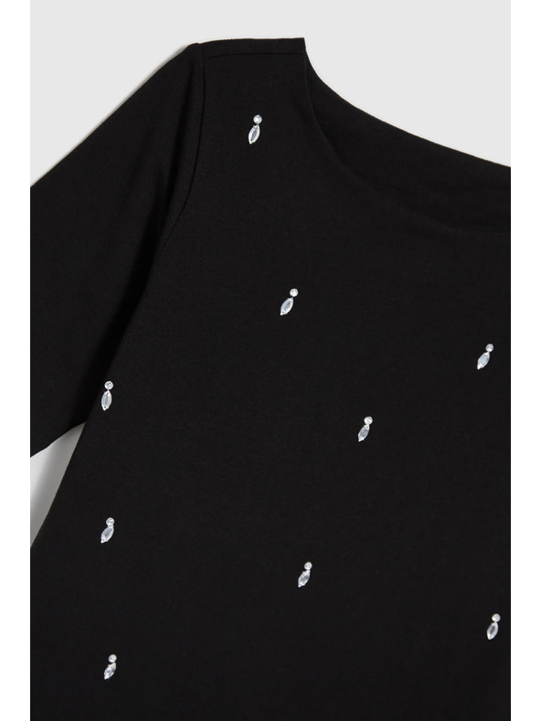 Moodo Crna uzorkovana majica